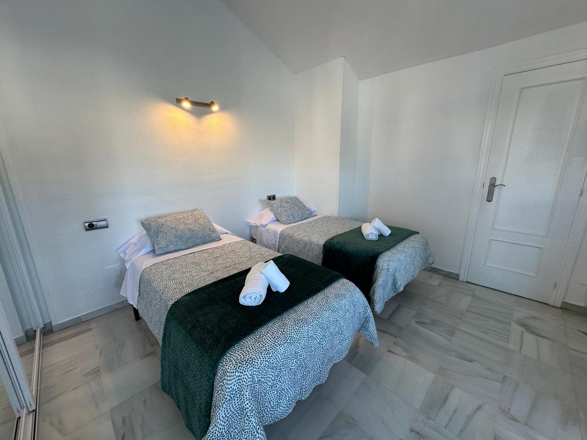 Apartamento Luminoso Atico Duplex Con Vistas Al Mar *