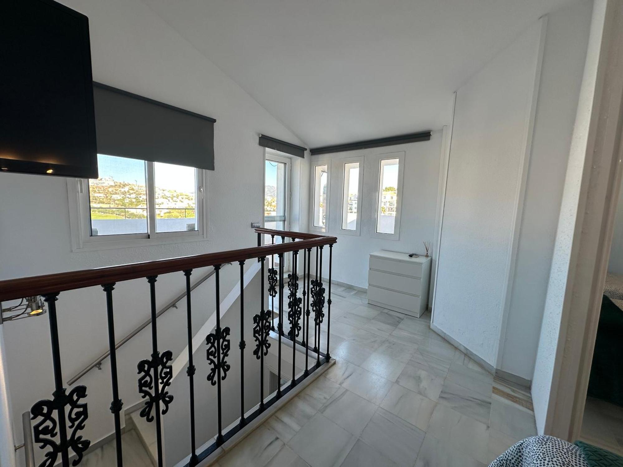 Apartamento Luminoso Atico Duplex Con Vistas Al Mar Málaga
