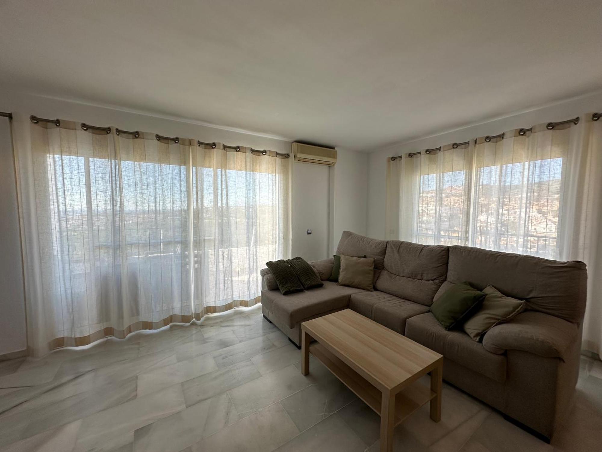 Luminoso Atico Duplex Con Vistas Al Mar *