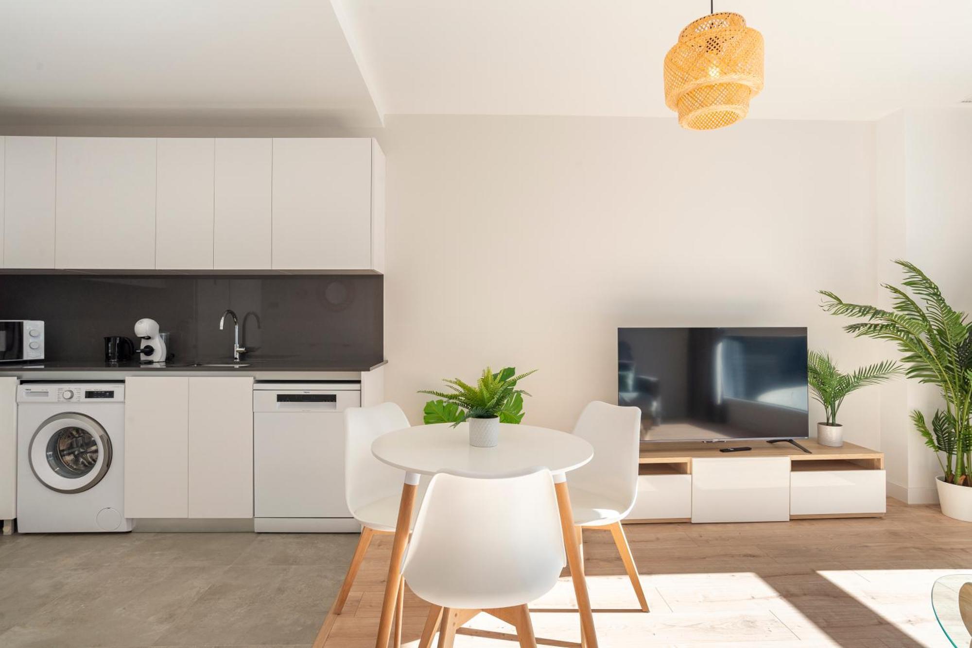 Apartment Skyline V Pool & Coworking By Ele *