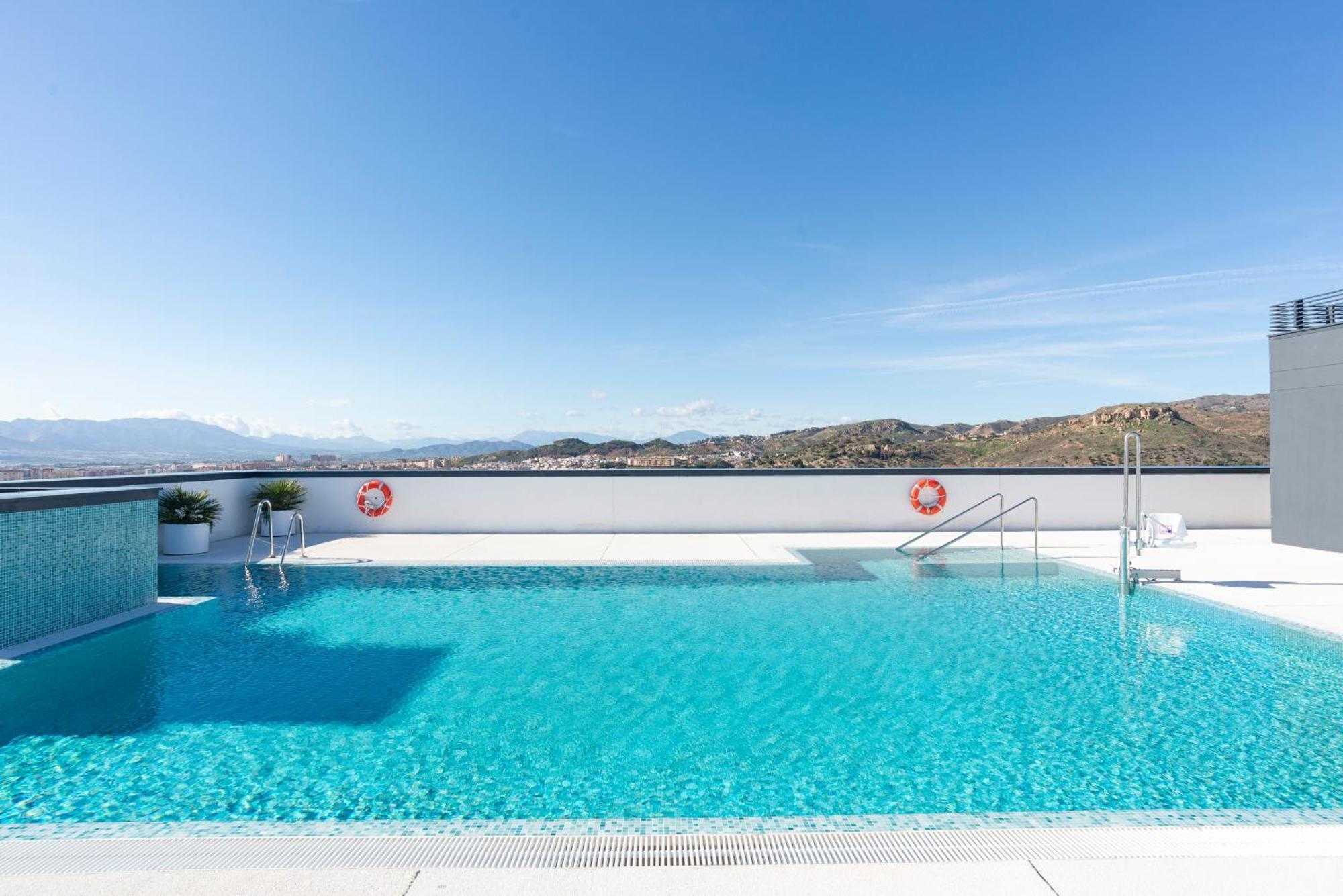 Skyline V Pool & Coworking By Ele Apartment Malaga