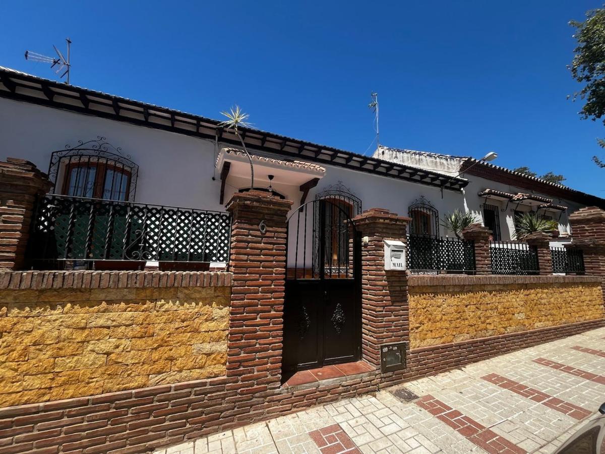 Gran Casa Cerca De La Playa Con 3 En Pedregalejo Сasa de vacaciones Málaga