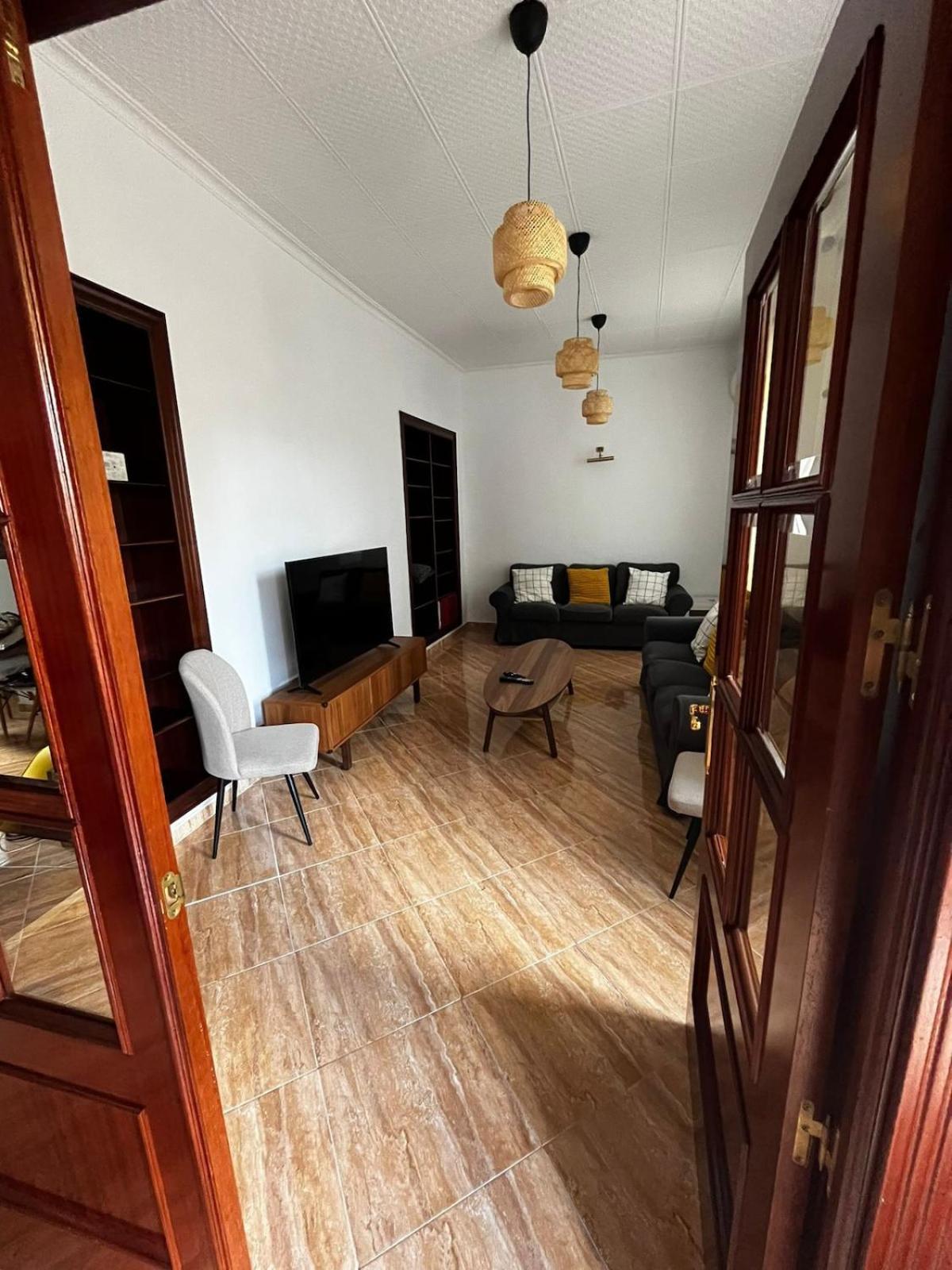 Gran Casa Cerca De La Playa Con 3 En Pedregalejo Сasa de vacaciones
