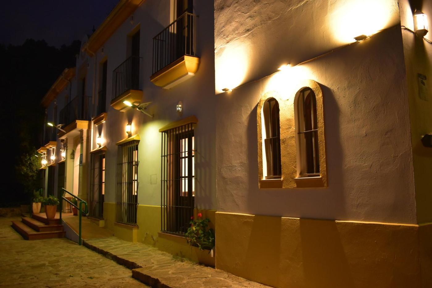 Humaina Hotel