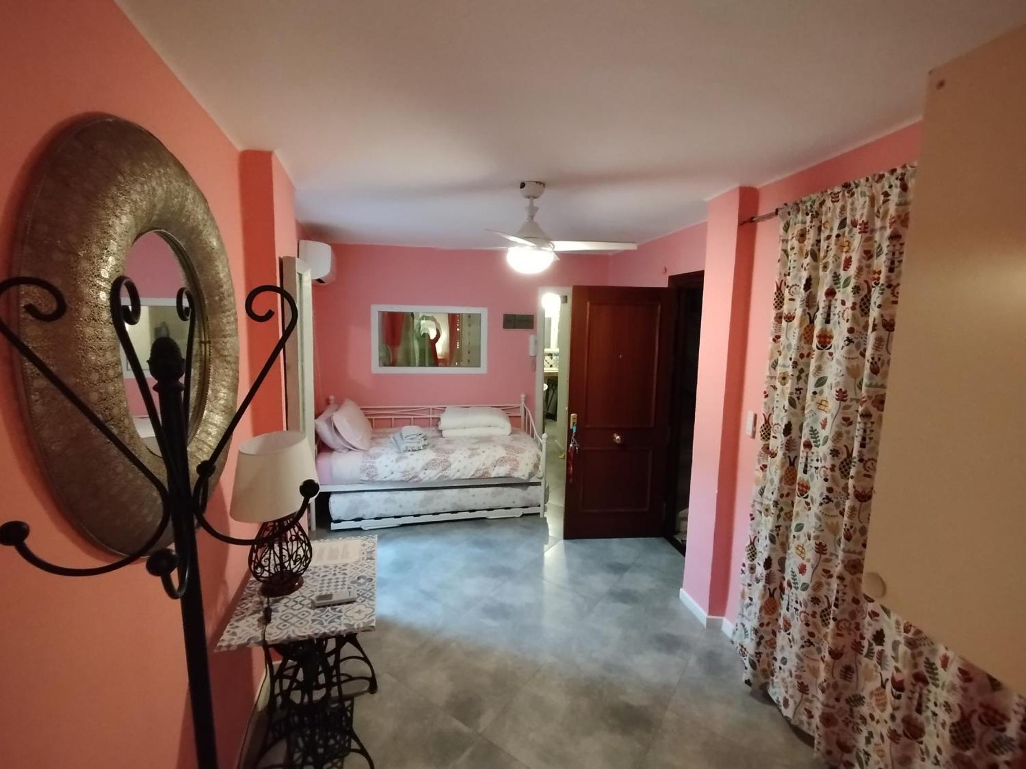 Centro Hernán Ruiz *