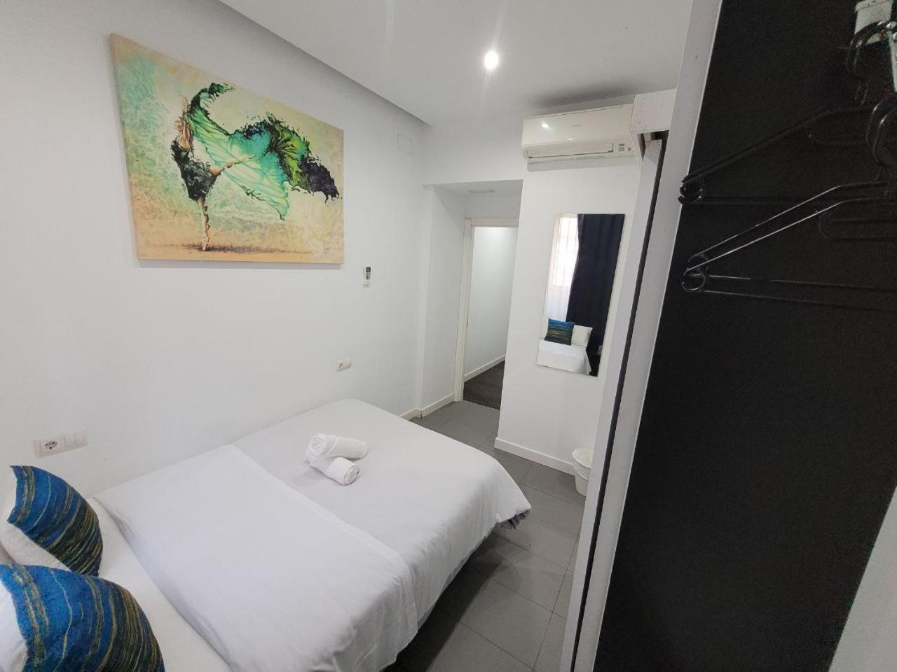Ayz Frailes - Auto Check-in (adults Only) Pensión 3*