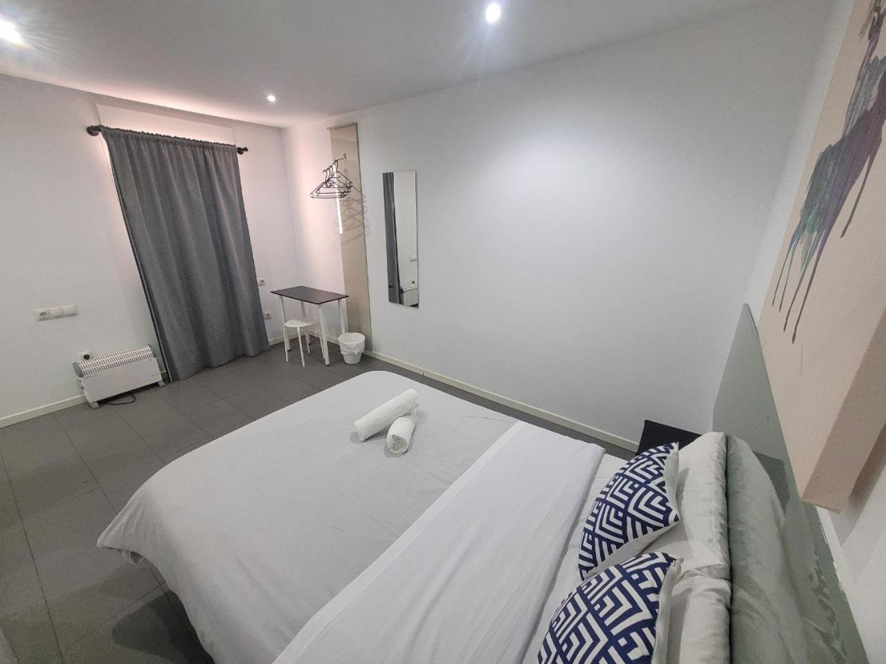 Ayz Frailes - Auto Check-in (adults Only) Pensión 3*