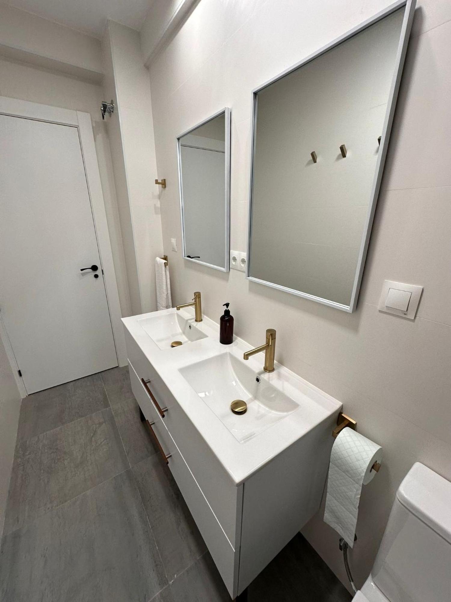 Plaza De La Merced Parking Incluido - S2 Apartamento *