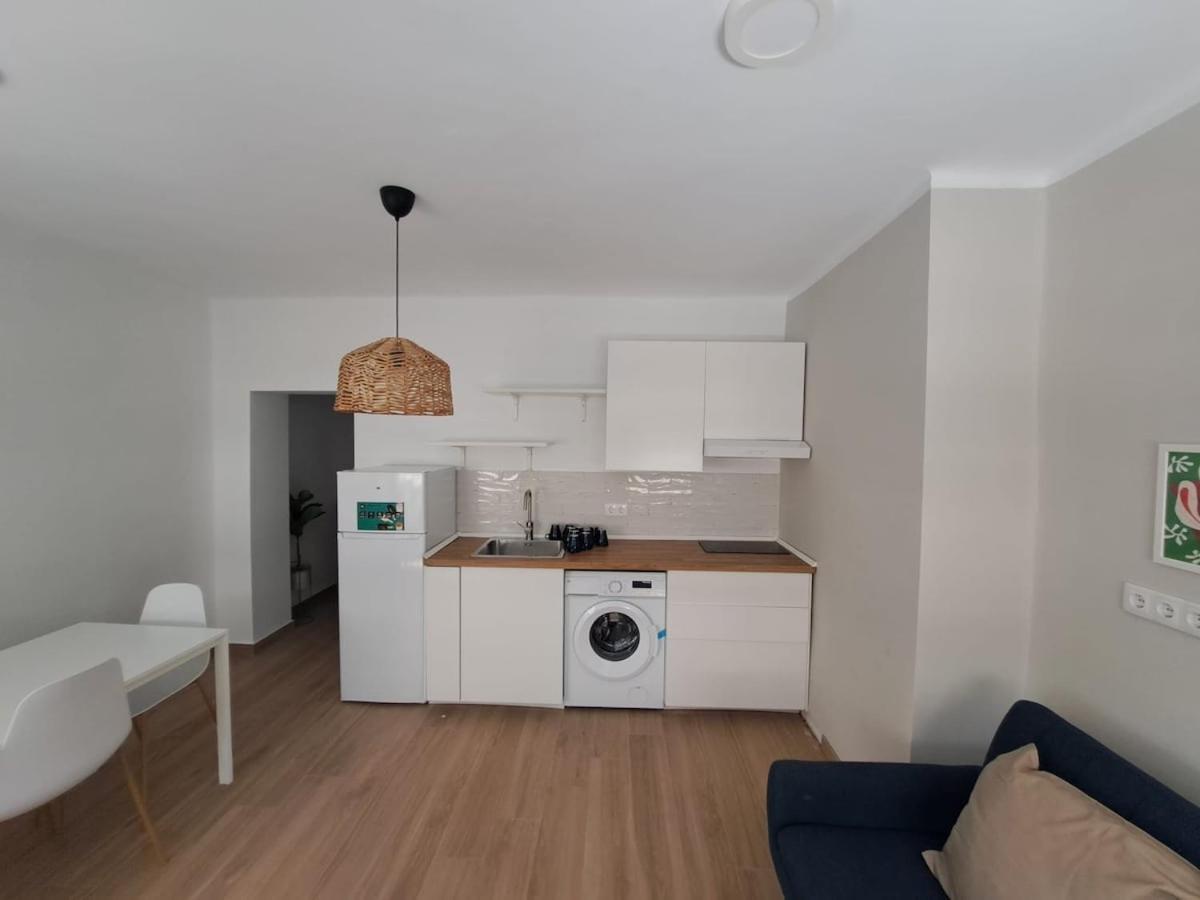 Modern 3br Near Center Malaga