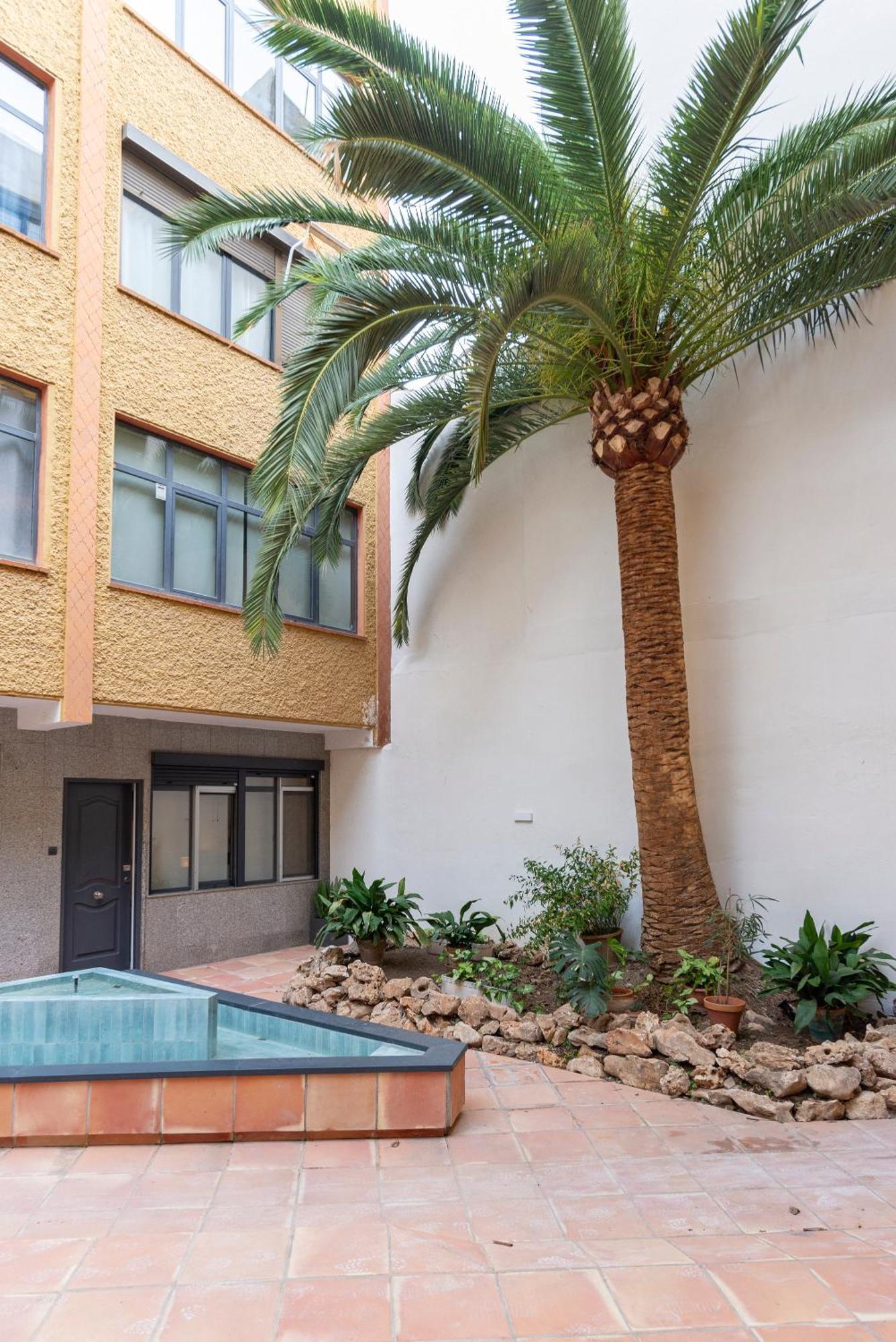 Andres Perez & Quiet Courtyard By Ele Apartment Malaga
