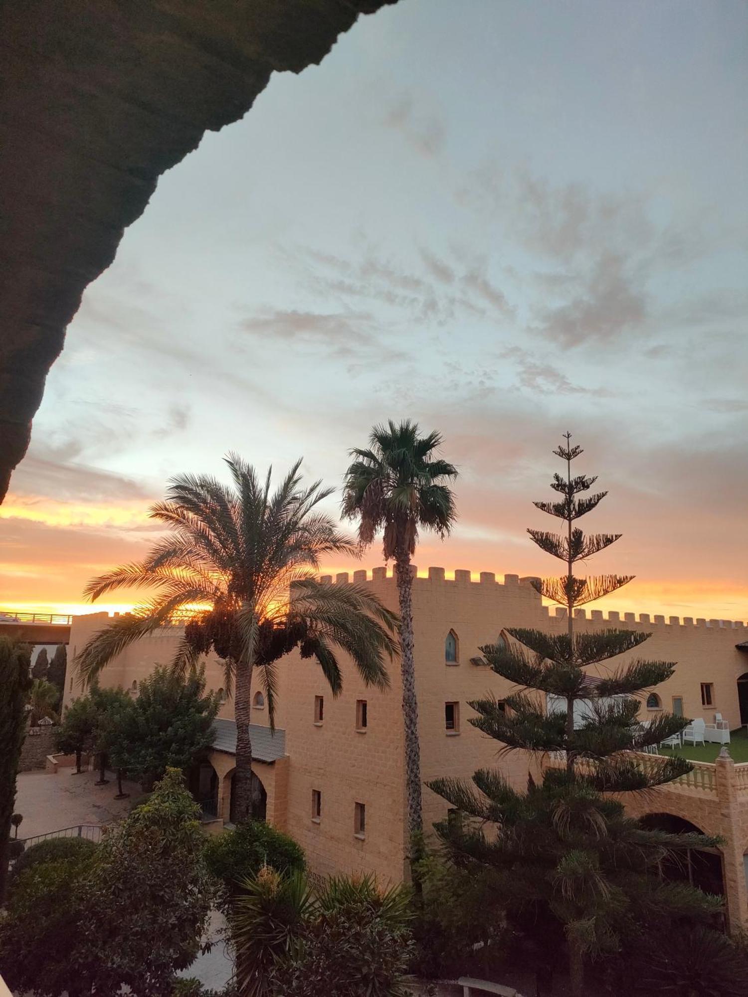 Hotel Plaza Del Castillo 4*