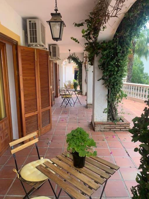 Casa Hermosa Mijas- 7 Bedroom Villa-sleeps 14 *