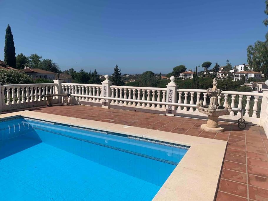 Casa Hermosa Mijas- 7 Bedroom Villa-sleeps 14 * Málaga