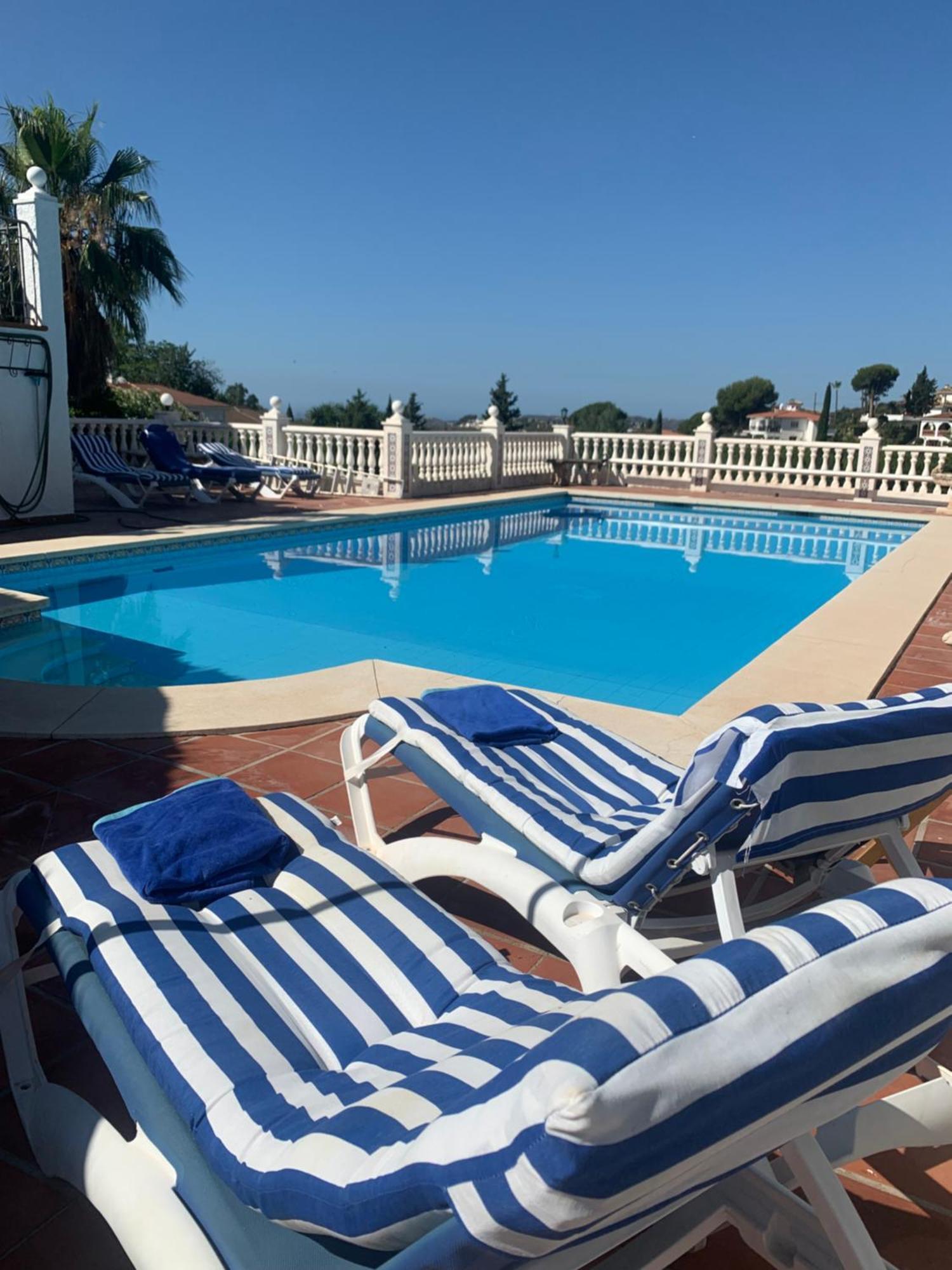 Casa Hermosa Mijas- 7 Bedroom Villa-sleeps 14 Villa Málaga