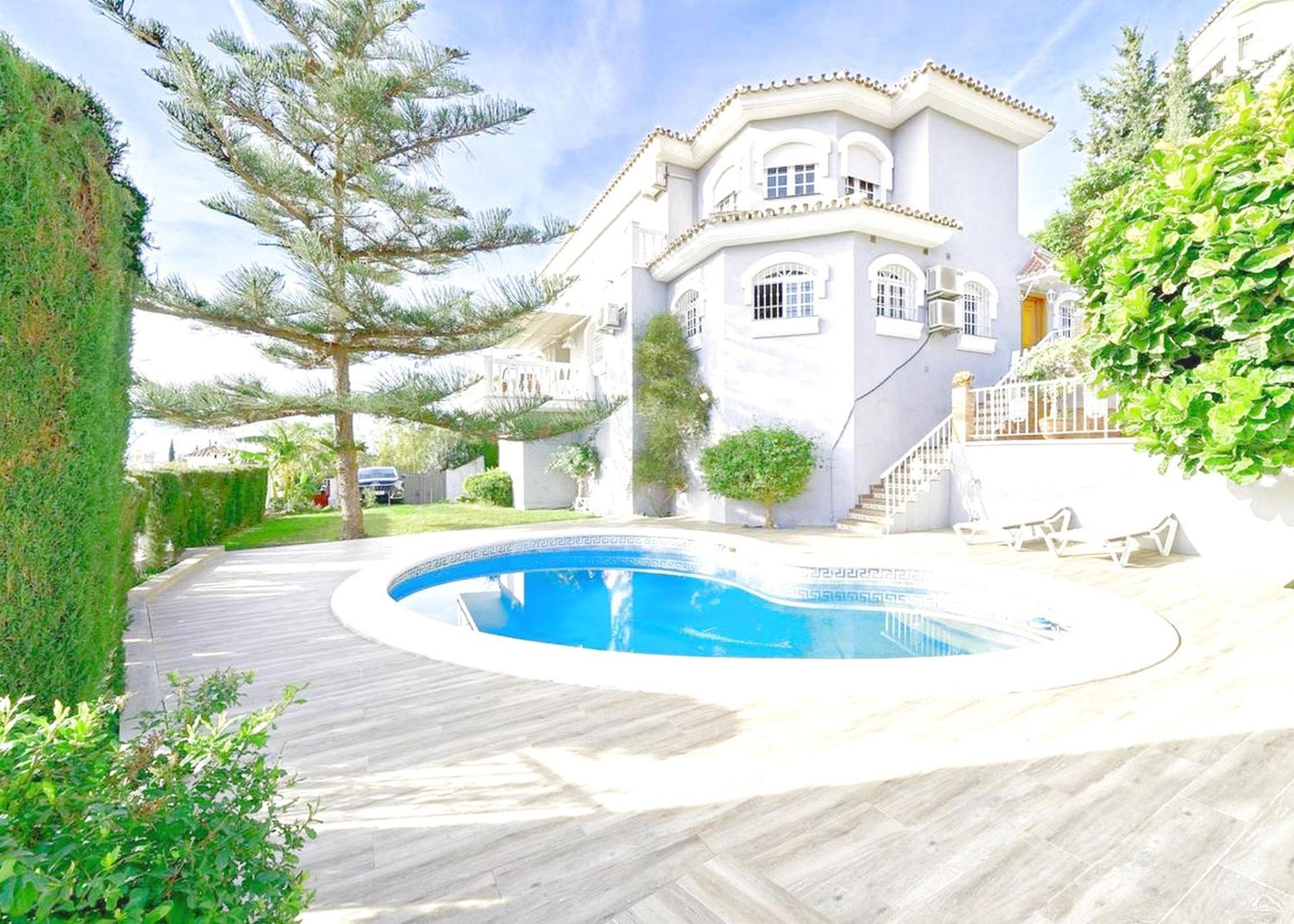 Impeccable Summer Family House * Málaga
