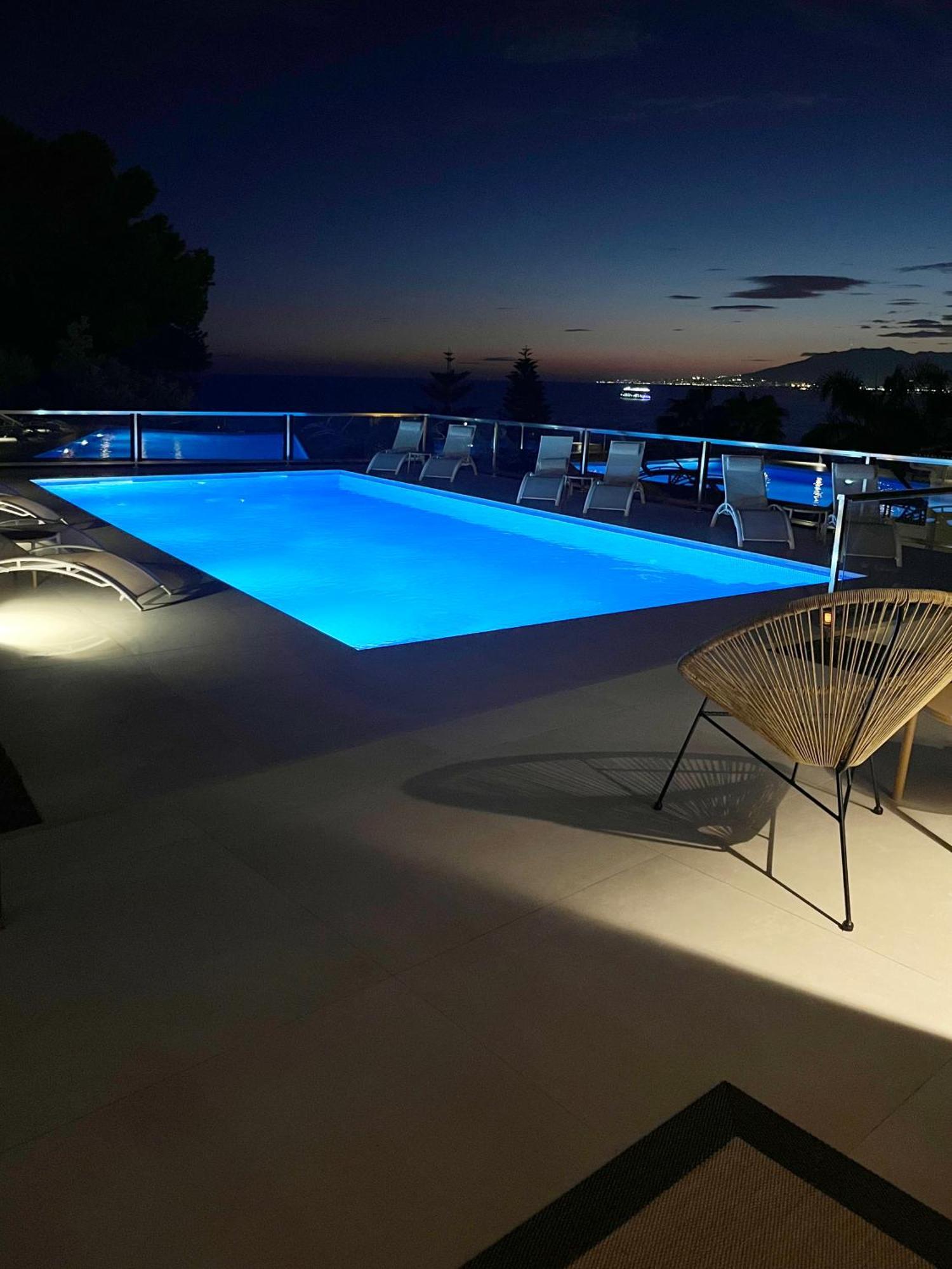 Malagadevacaciones - Candado Golf With Pool