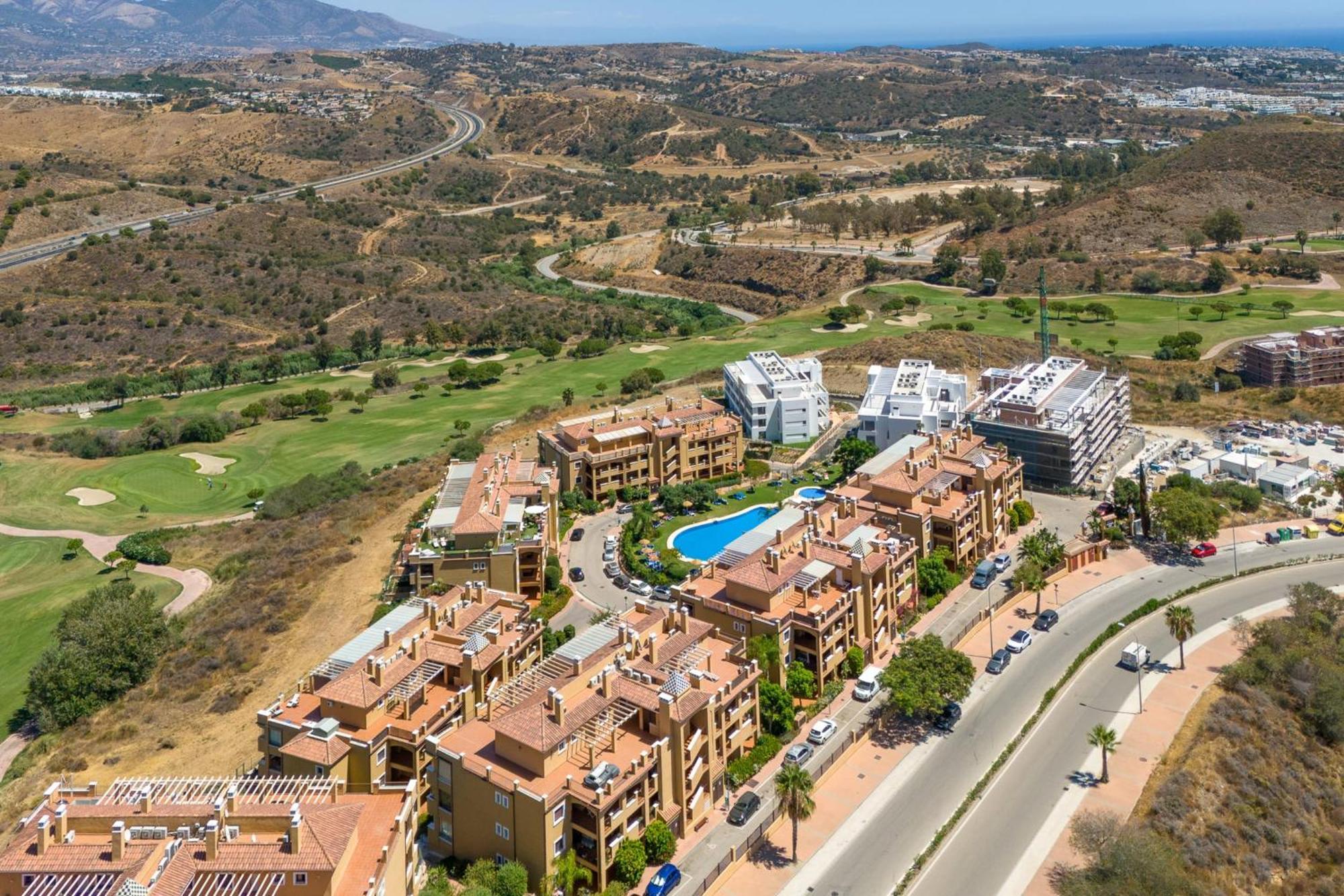 Apartamento 2 Bedroom With Spectacular Views In Hercesa Calanova Golf *