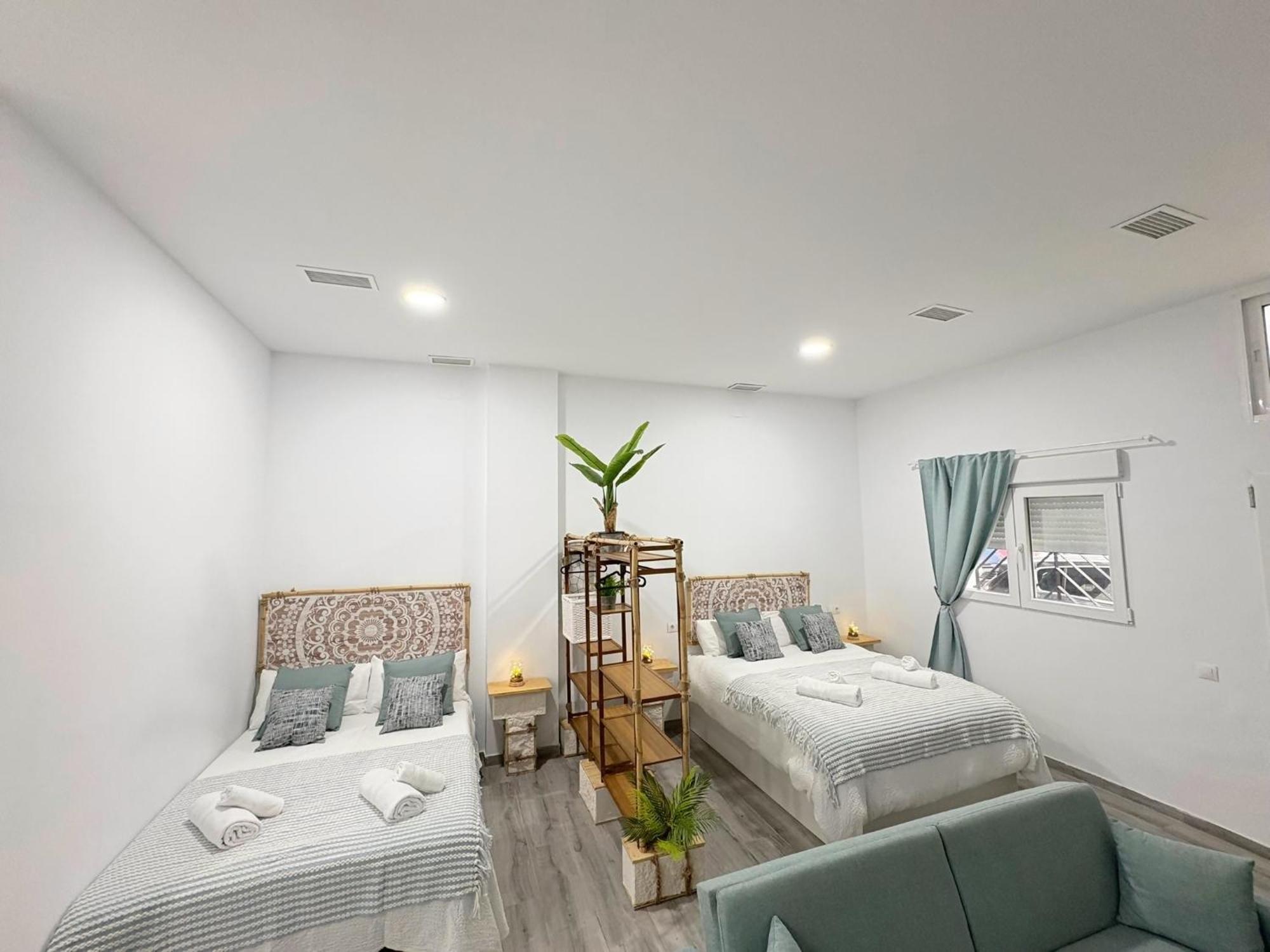 Refugio Del Madrono Estudio Moderno En Málaga