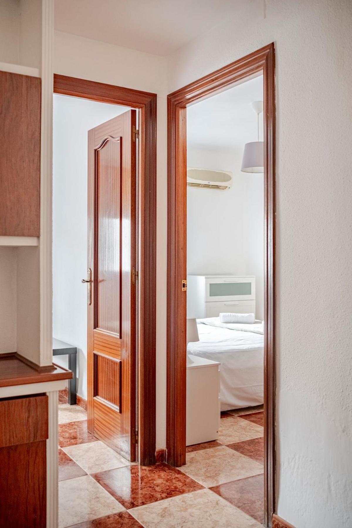 With Work/study Close To Old Town Malaga