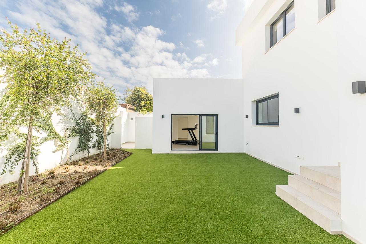 Homeclub Con Piscina Privada En Guadalmar Apartamento