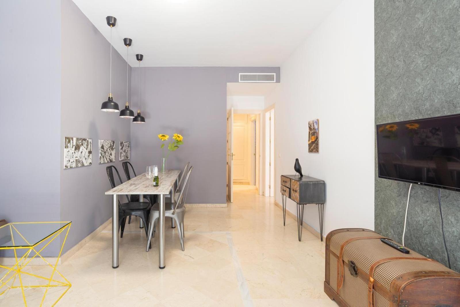 New Gr1-flat Xl In Center For Big Families Apartment