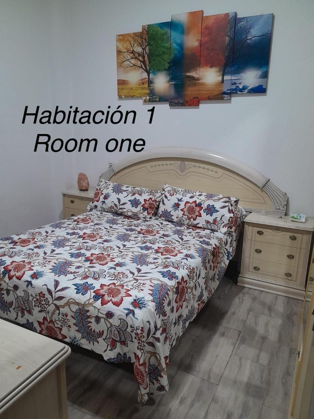 Habitación en casa particular House In *