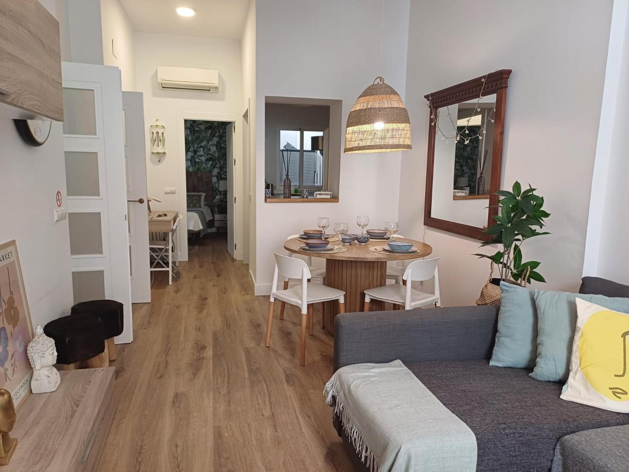 Espacioso En Plaza De La Merced, Exterior Con Patio, En Centro Histórico Apartamento Málaga