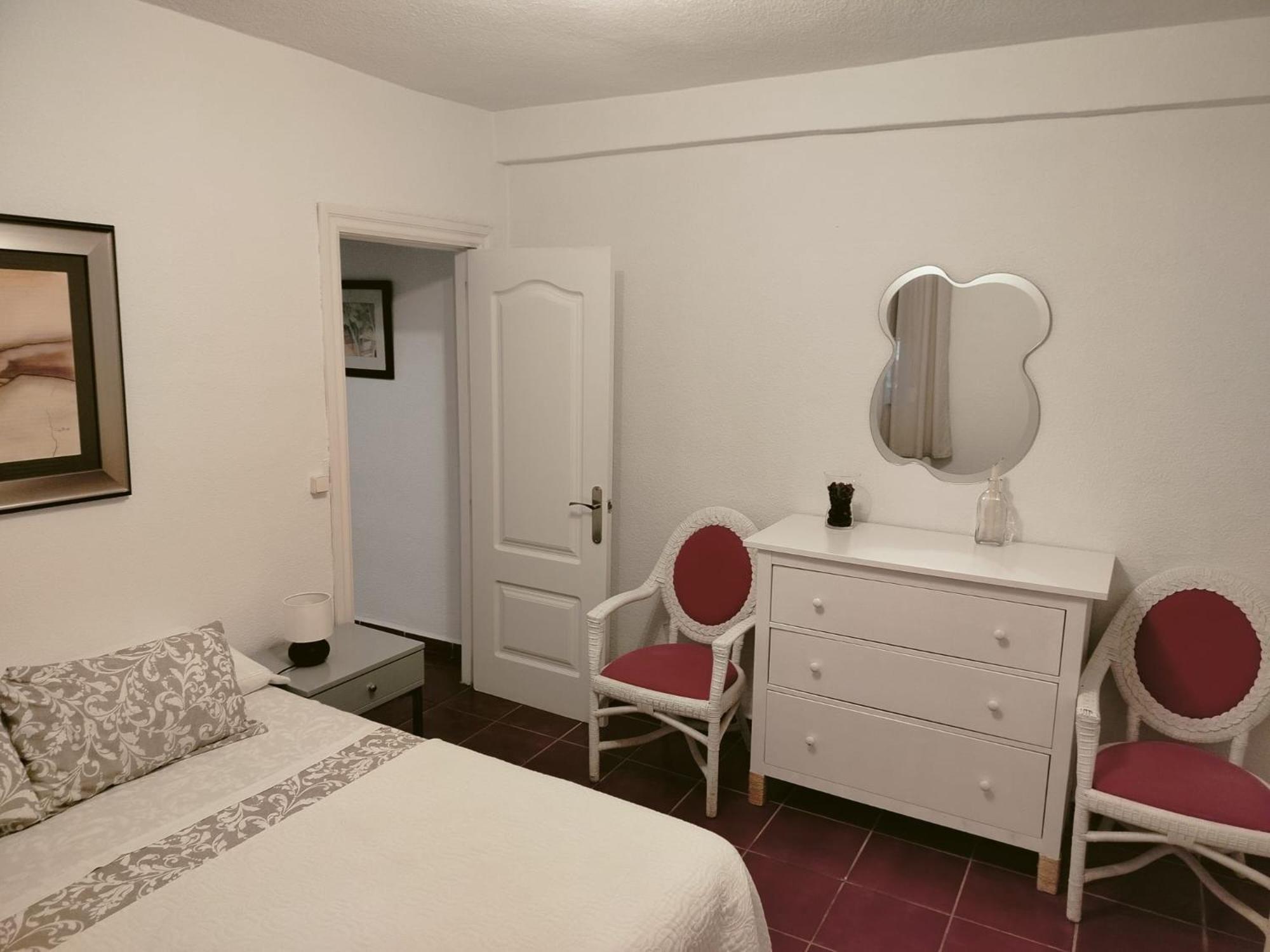 Fantastico Con Piscina Comunitaria Junto Al Mar En Apartamento Málaga