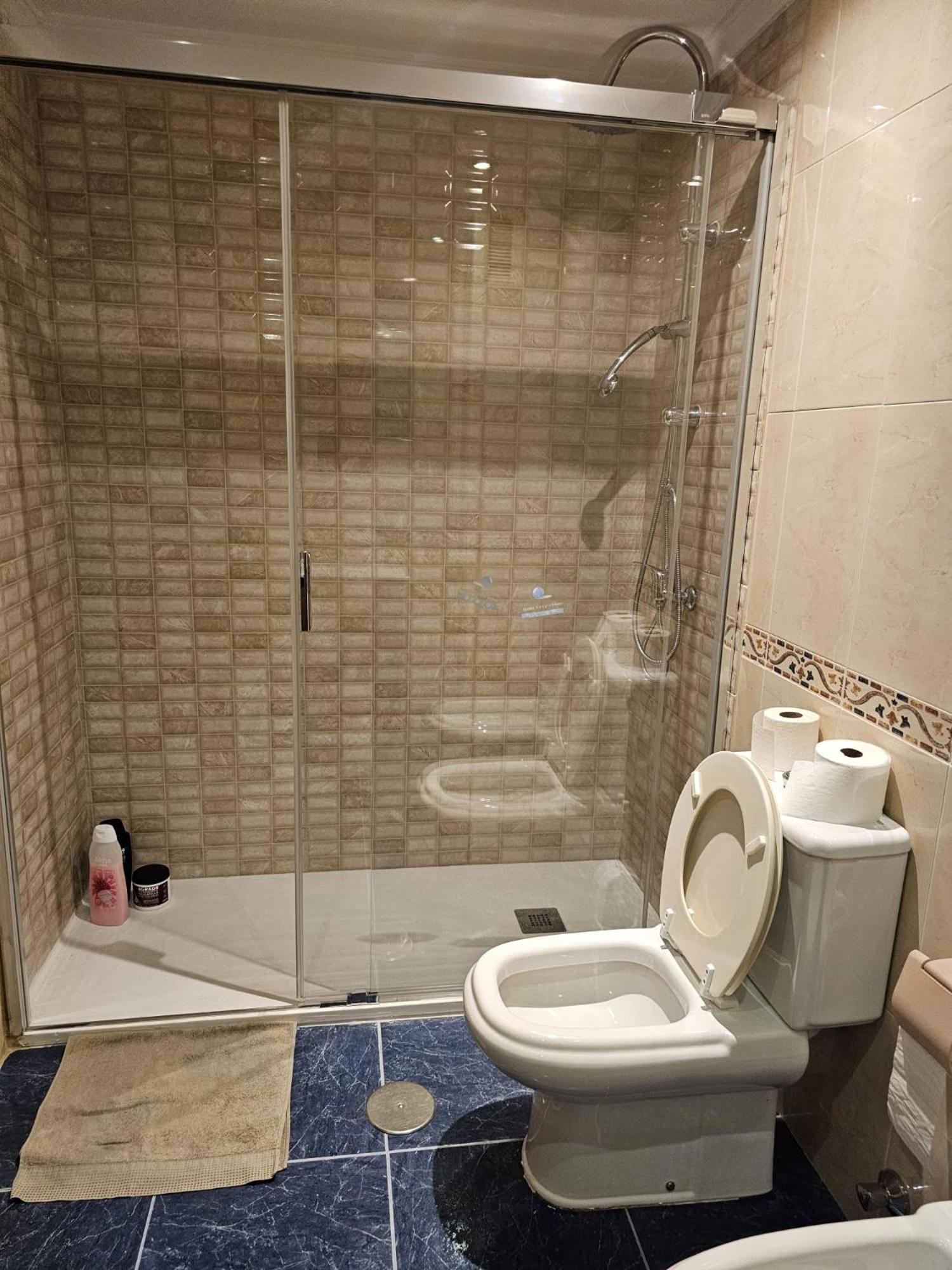 Homestay Preciosa Centro Enfrente El Corte Ingles Estacion De Tren Y Metro La Mejor Zona De Casco Antiguo Malaga