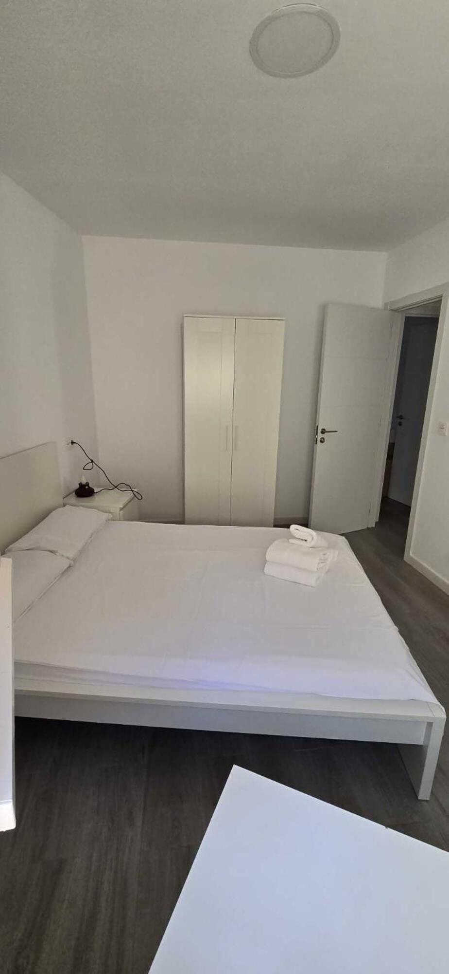 Conde De Urena 61 14 Bajo 1 Apartamento