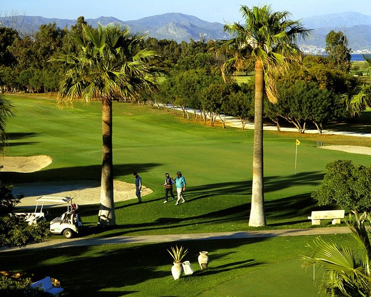 Hotel De Golf 4*