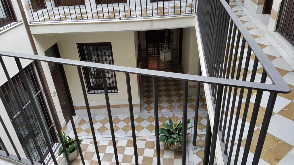 Lyrioshomes Tréboles Málaga