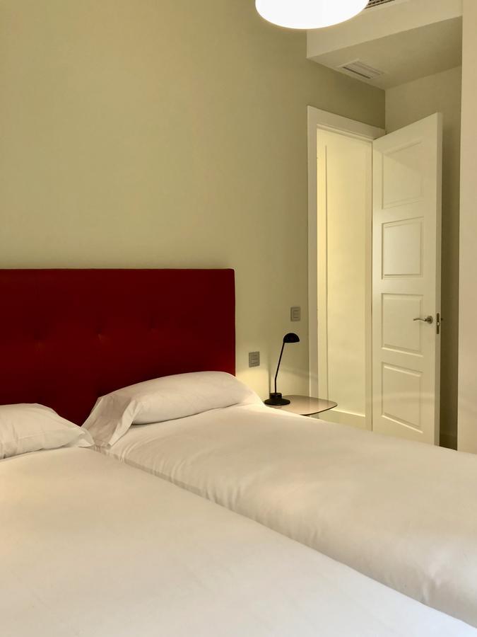 Urbanliving Cisneros *