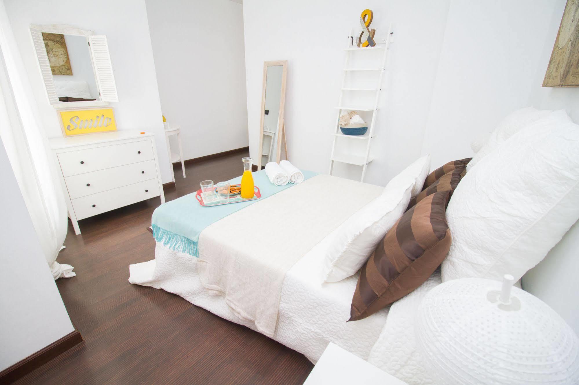 Apartamento Calle Dos Aceras - Bright & Trendy La Recepcion Málaga