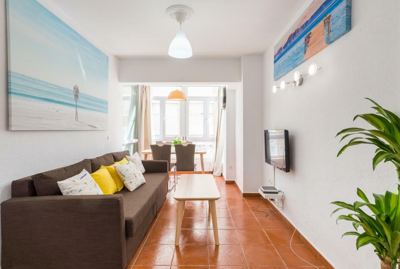 Mp3-bright Beachfront 1-bedroom Apt Walk To Old Town Apartamento