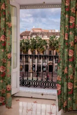 Apartamento Plaza De La Constitucion 12 *