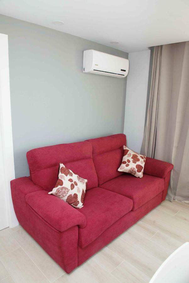 Modern & Stylish Loft With Breathtaking Views Free Wifi - Close To The Sea Apartamento