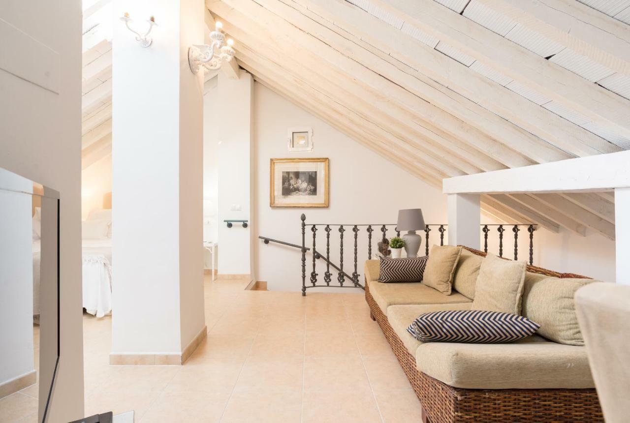 Apartamento Loft Con Gran Terraza En Primera Linea De Playa *