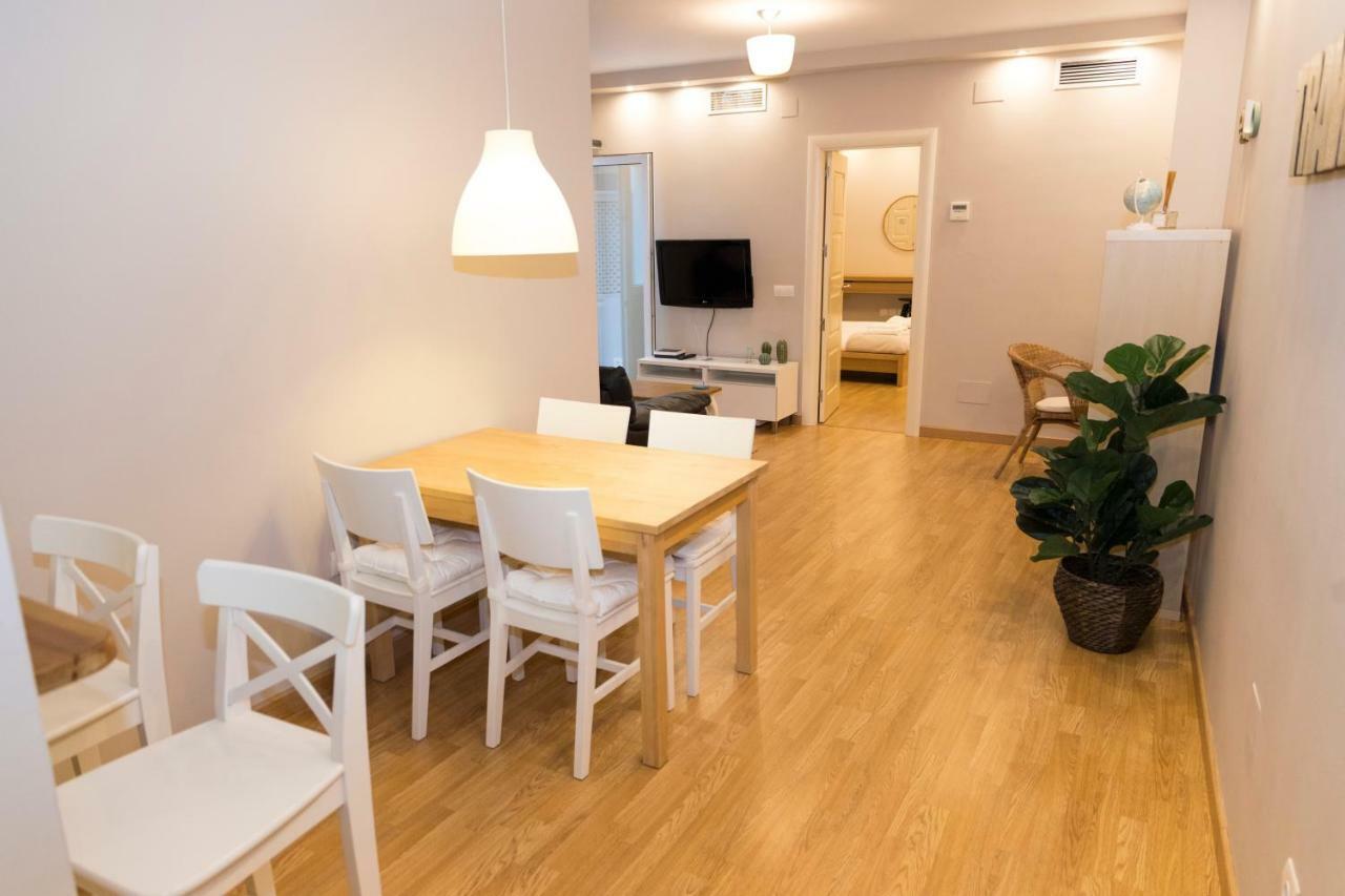Apartamento Confort En El Centro De La Ciudad Con Patio Privado Parking Opcional