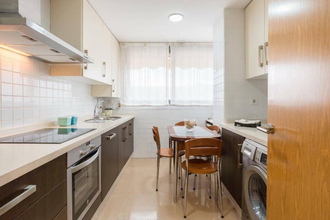 Keywise Perfect Location Next To Maria Zambrano Station, , ,pool And Free Parking * Malaga