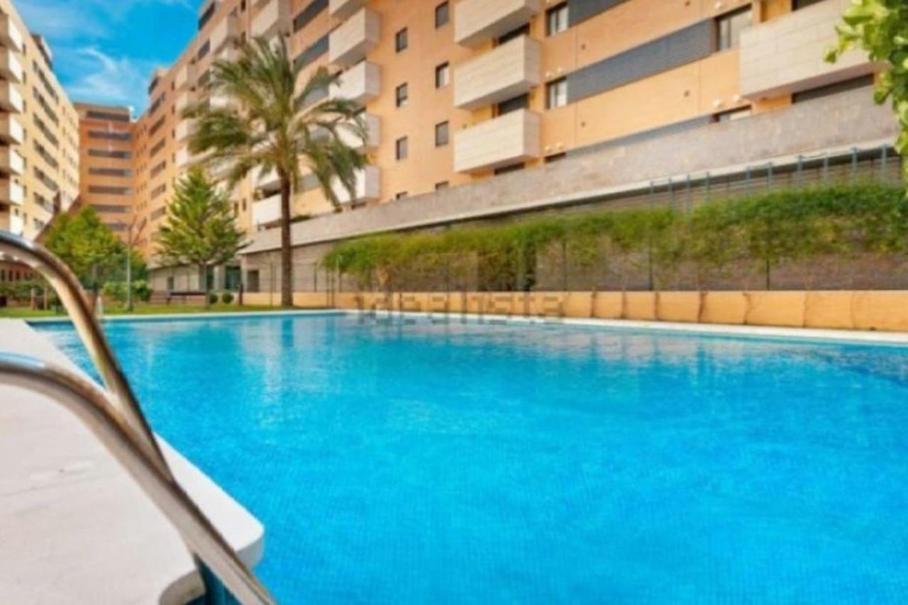 Keywise Perfect Location Next To Maria Zambrano Station, , ,pool And Free Parking * Malaga