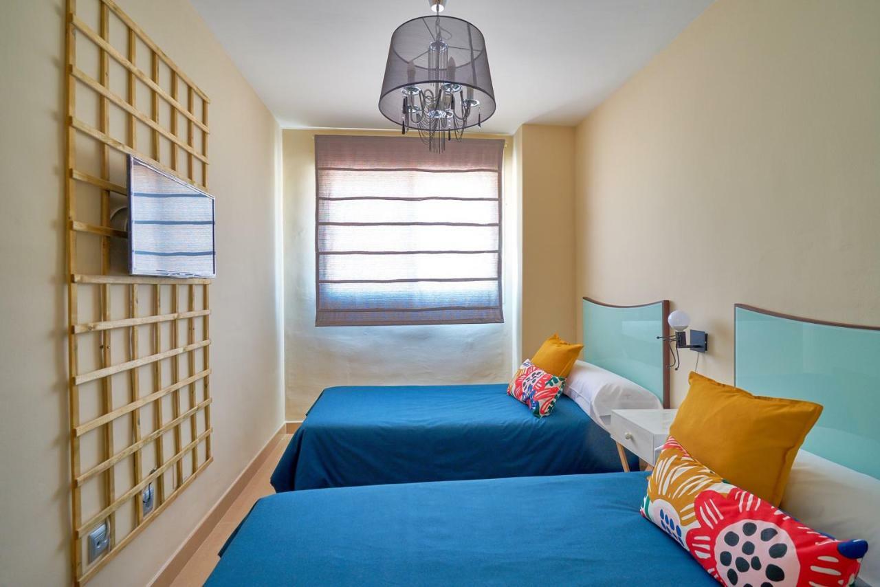 Apartment La Macarena Airport