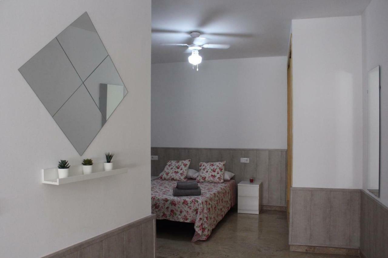Amazing And Clean Studio Very Close To Center Apartment