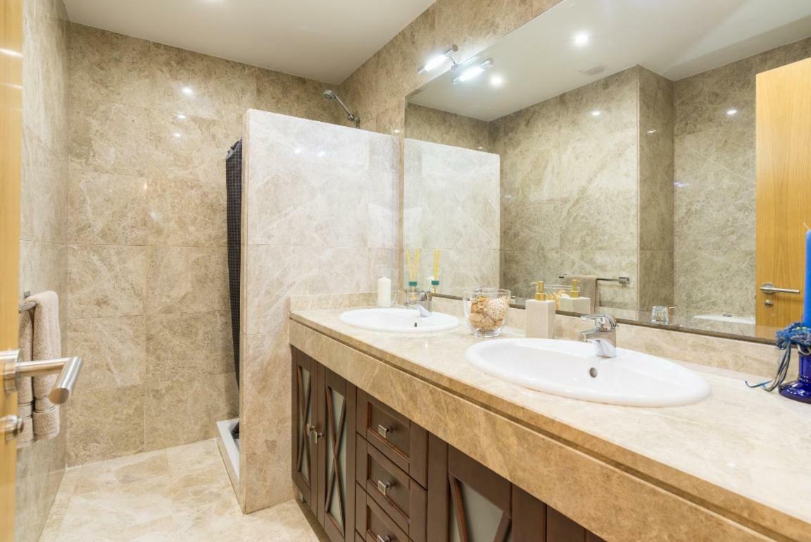 Keywise Perfect Location Next To Maria Zambrano Station, , ,pool And Free Parking Malaga