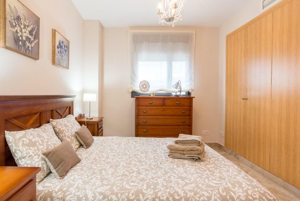 Keywise Perfect Location Next To Maria Zambrano Station, , ,pool And Free Parking * Malaga