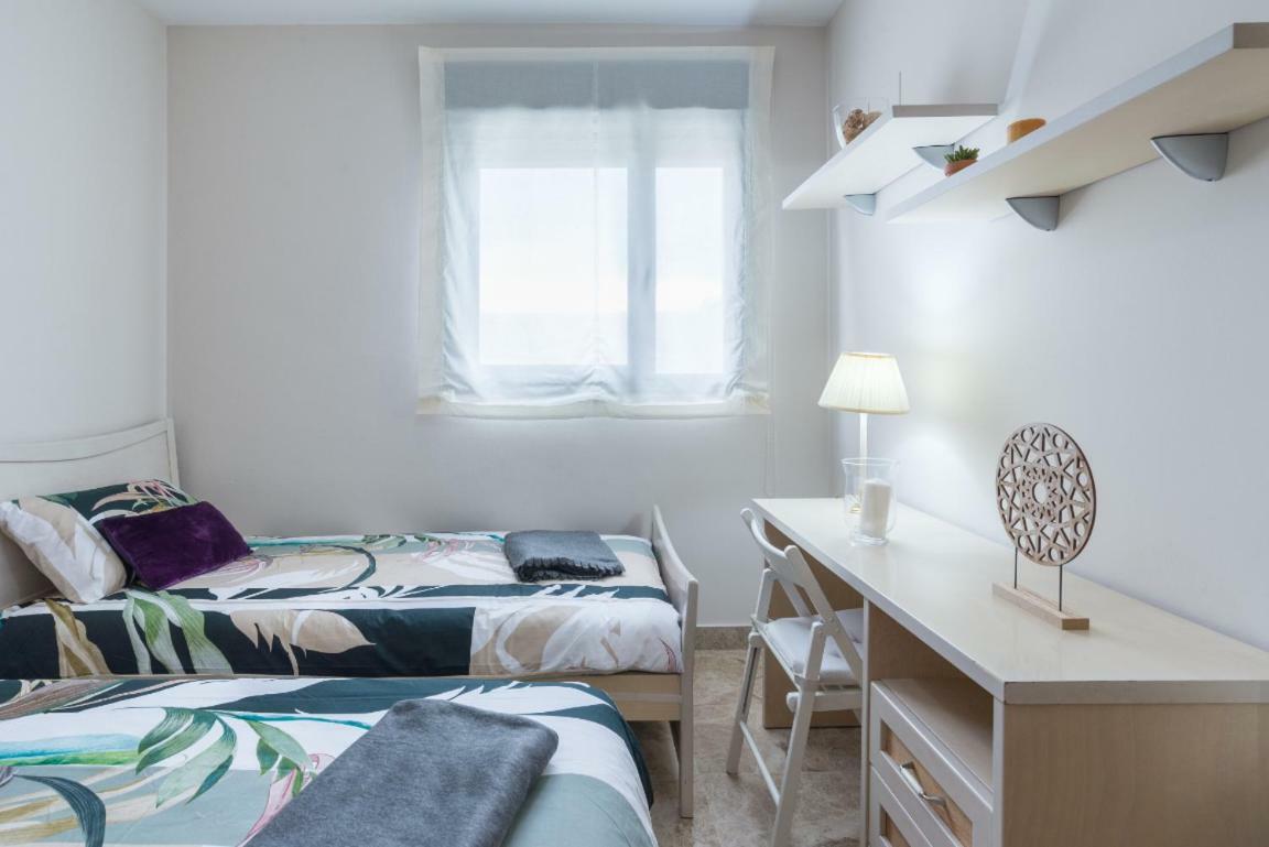 Keywise Perfect Location Next To Maria Zambrano Station, , ,pool And Free Parking * Malaga