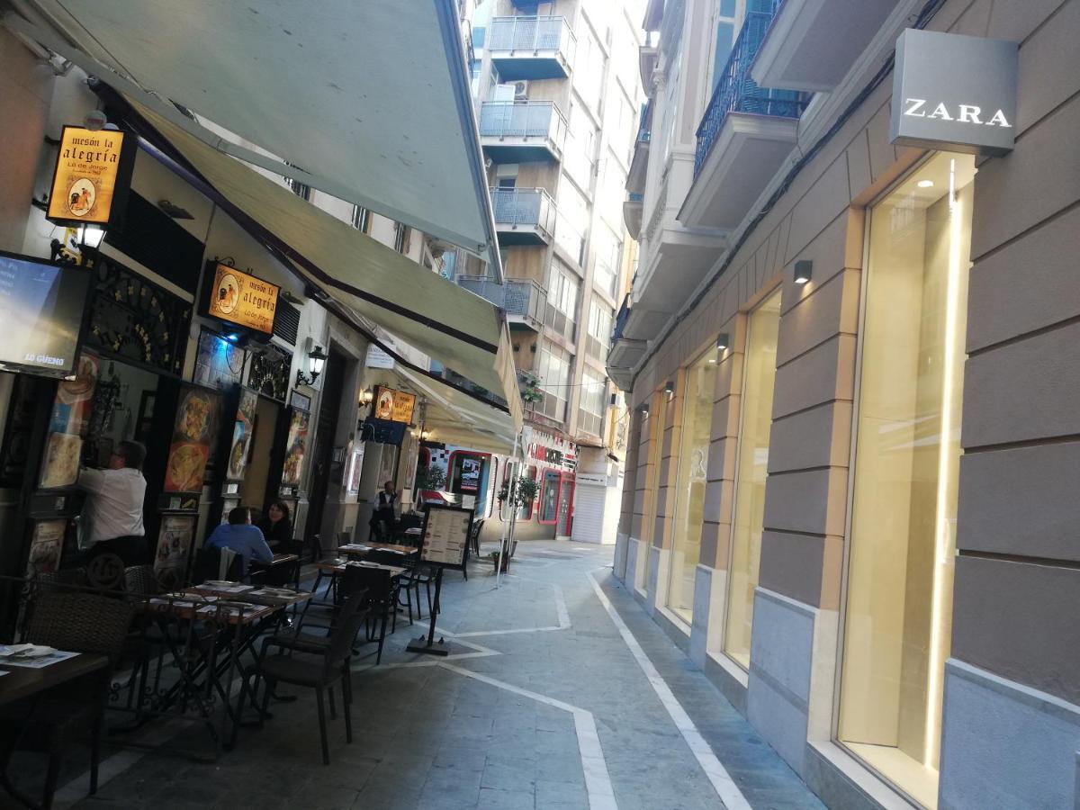 Apartamento Con Encanto Larios Street Apartamento *