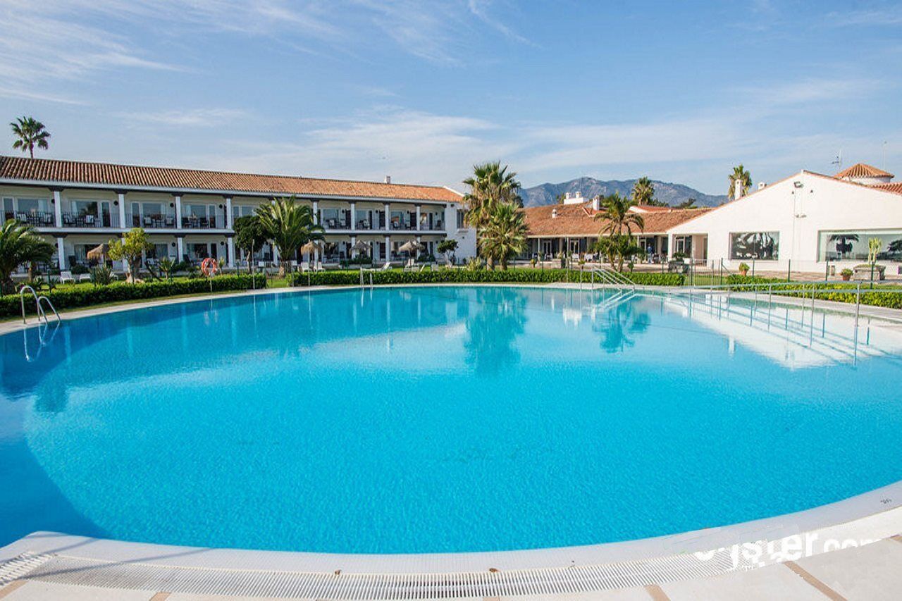 De Golf Hotel 4*