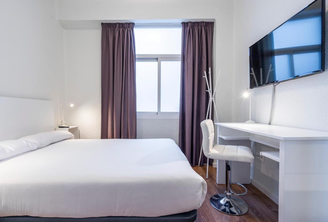 Hostel Market Host Place Malaga