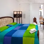 Strachan Roomalaga By Bossh! Apartments